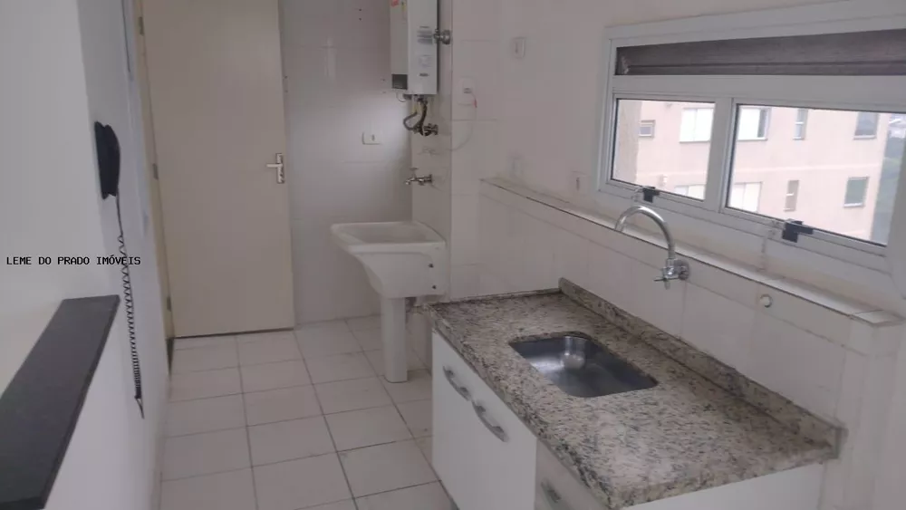 Apartamento à venda com 3 quartos, 60m² - Foto 5