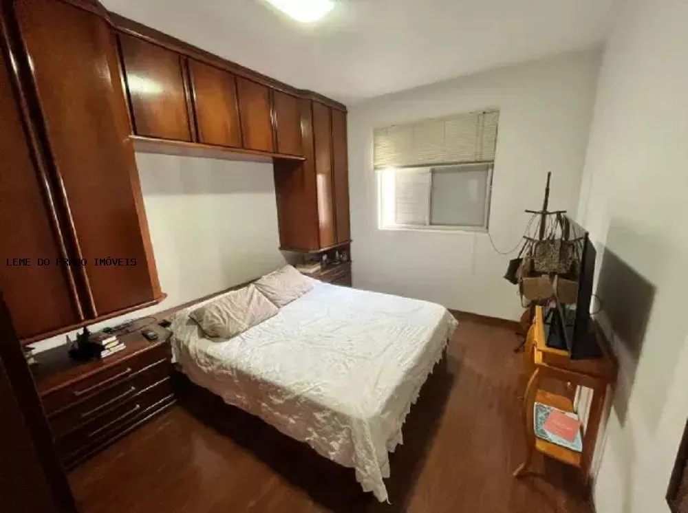 Apartamento à venda com 3 quartos, 101m² - Foto 8