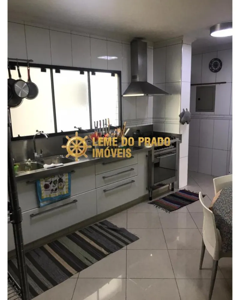 Apartamento, 4 quartos, 210 m² - Foto 1