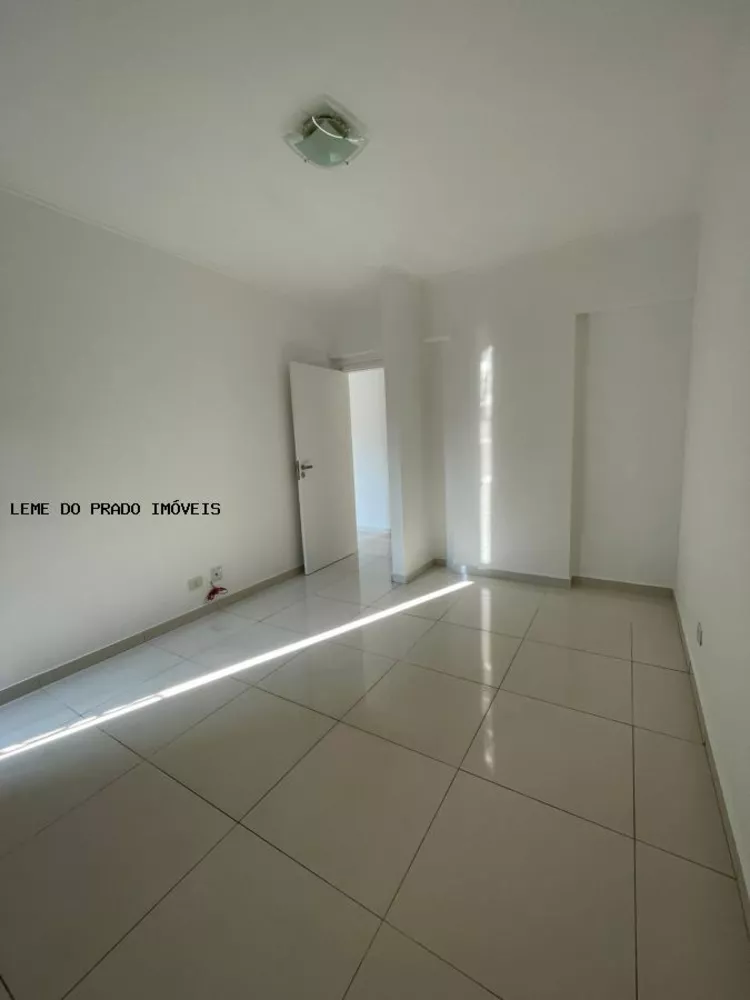 Apartamento à venda com 3 quartos, 131m² - Foto 6