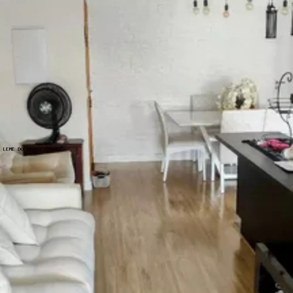 Apartamento à venda com 3 quartos, 98m² - Foto 3