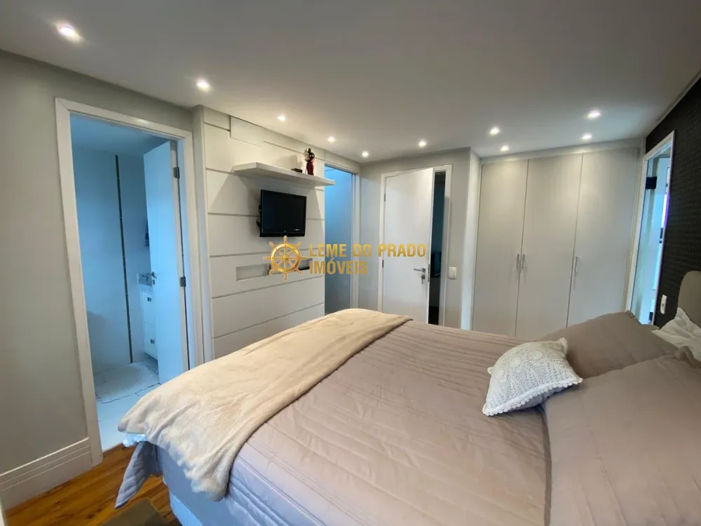 Apartamento, 3 quartos, 203 m² - Foto 1