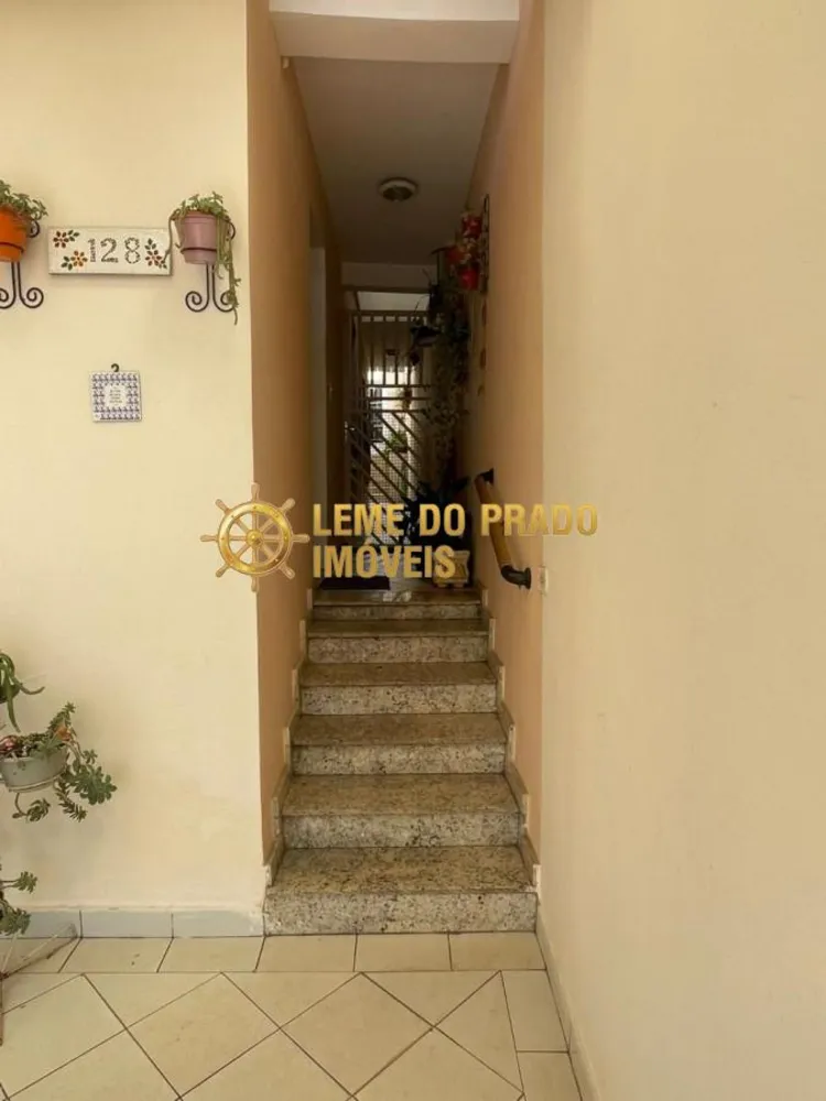 Sobrado, 3 quartos, 230 m² - Foto 2