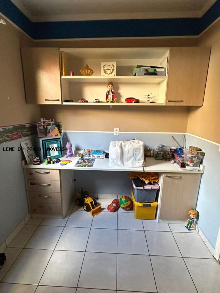 Apartamento à venda com 3 quartos, 107m² - Foto 2