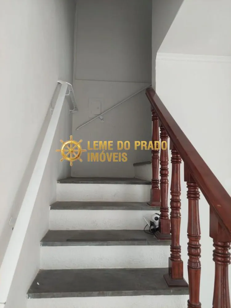 Casa, 4 quartos, 245 m² - Foto 1
