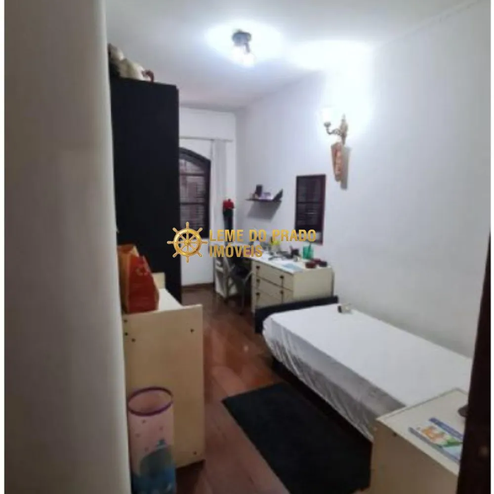 Casa, 4 quartos, 354 m² - Foto 1