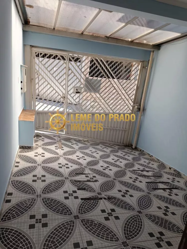 Sobrado à venda com 2 quartos, 121m² - Foto 2