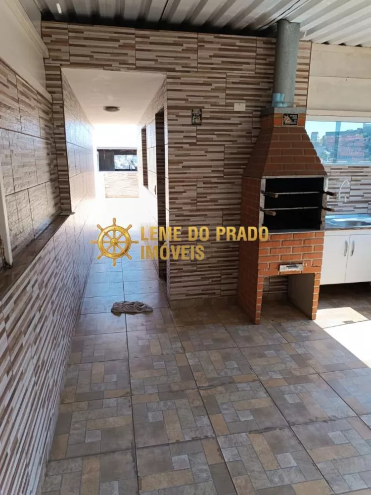 Sobrado à venda com 2 quartos, 121m² - Foto 1