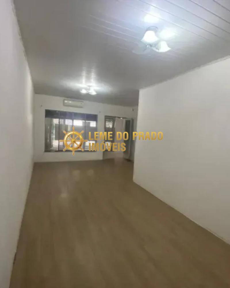 Casa para alugar com 4 quartos, 200m² - Foto 1