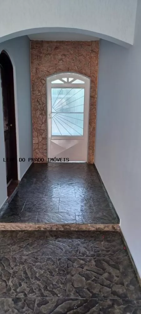 Sobrado à venda com 3 quartos, 232m² - Foto 3