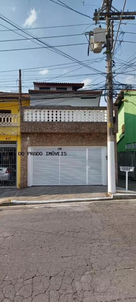 Sobrado à venda com 3 quartos, 232m² - Foto 1