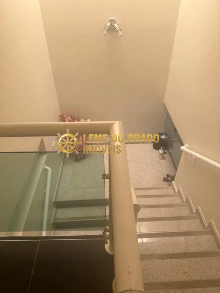 Sobrado, 5 quartos, 350 m² - Foto 2