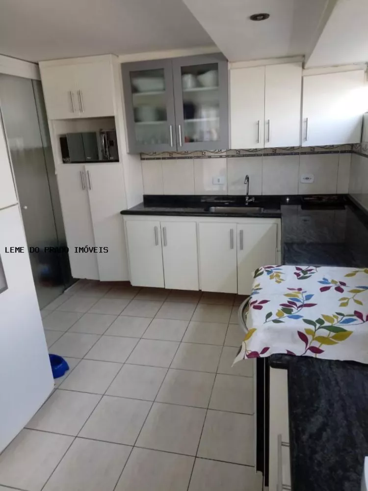 Apartamento à venda com 3 quartos, 98m² - Foto 4