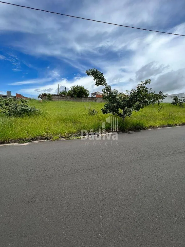 Terreno, 243 m² - Foto 2