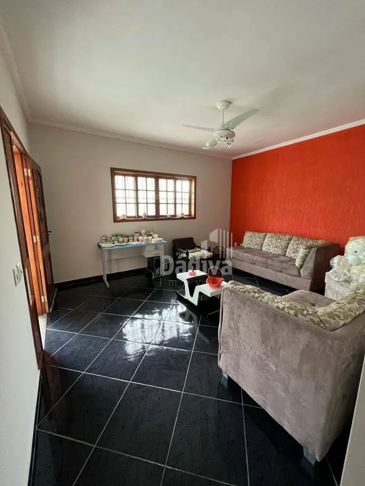 Casa, 5 quartos, 320 m² - Foto 3