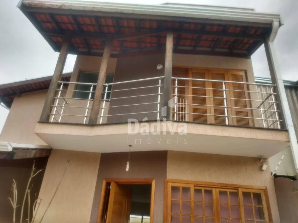 Casa, 3 quartos, 230 m² - Foto 1