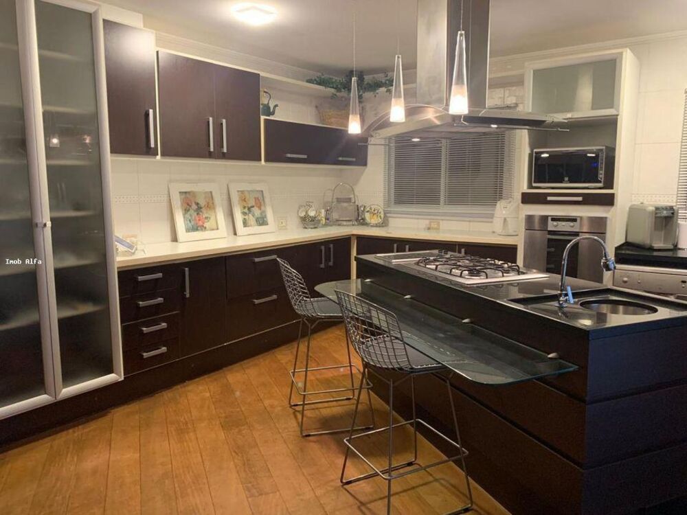 Casa de Condomínio à venda com 4 quartos, 600m² - Foto 4