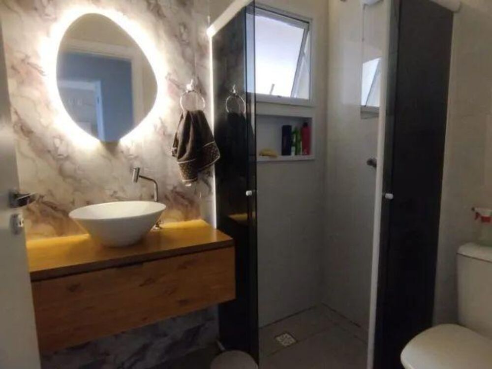 Casa à venda com 2 quartos, 140m² - Foto 2