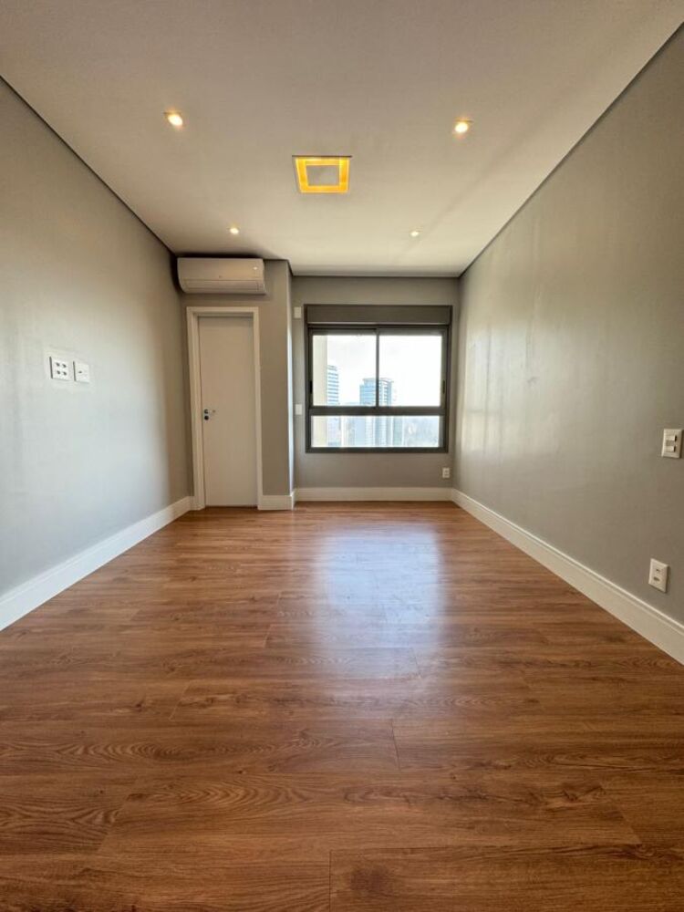Apartamento à venda com 2 quartos, 95m² - Foto 4