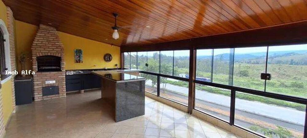 Casa, 3 quartos, 251 m² - Foto 1