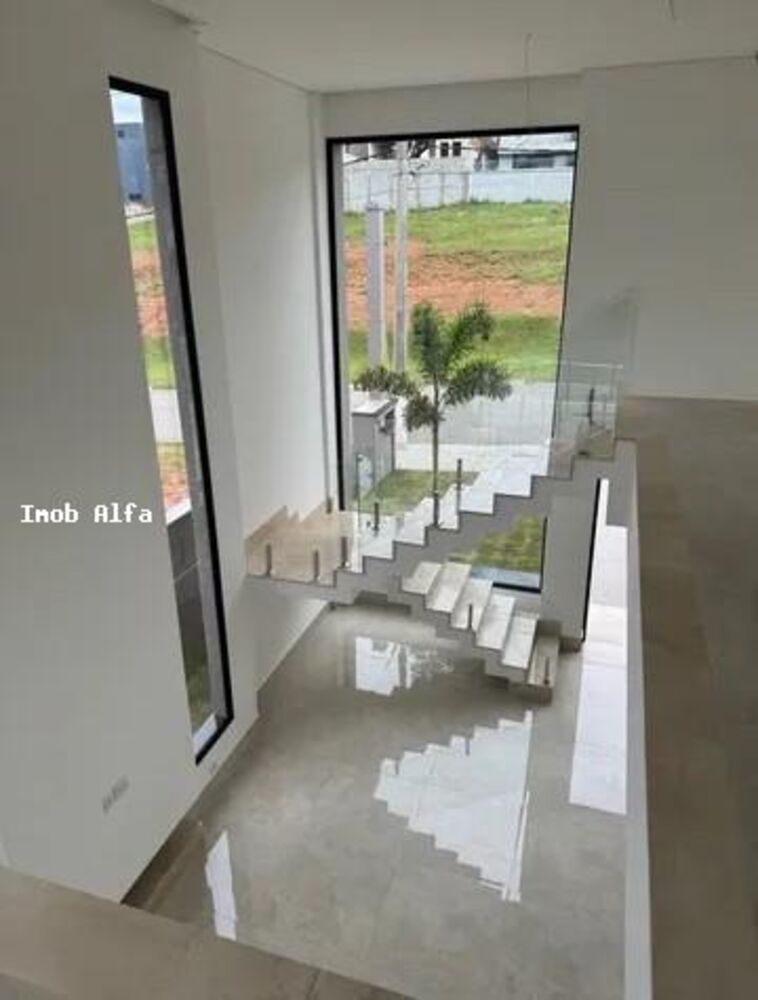 Casa, 4 quartos, 306 m² - Foto 1