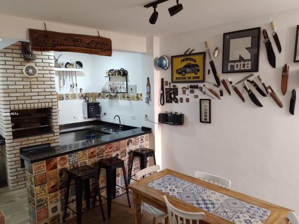 Casa, 3 quartos, 290 m² - Foto 2