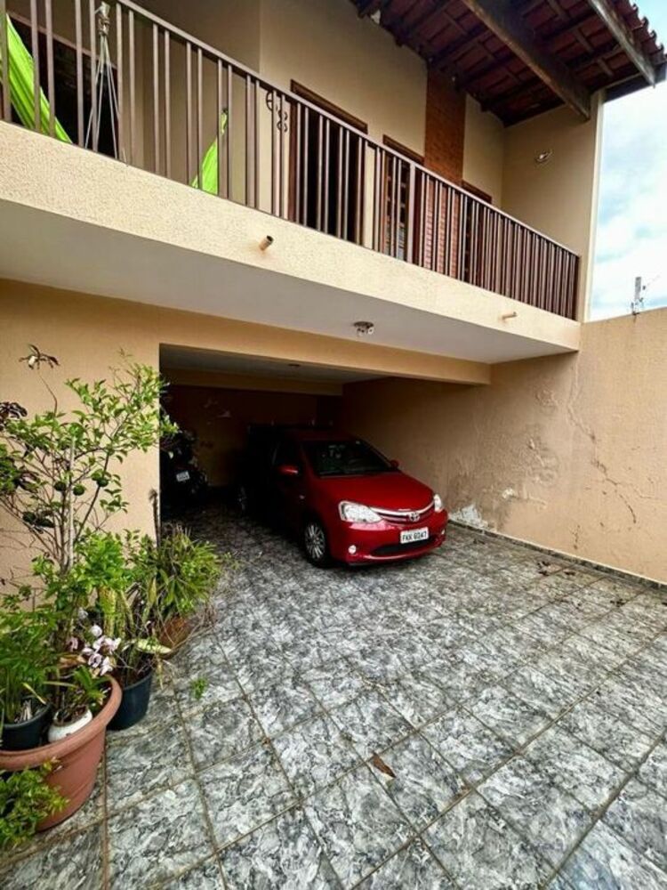 Casa, 3 quartos, 180 m² - Foto 1