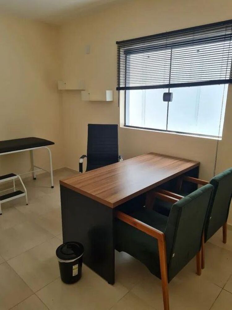 Casa, 5 quartos, 230 m² - Foto 2