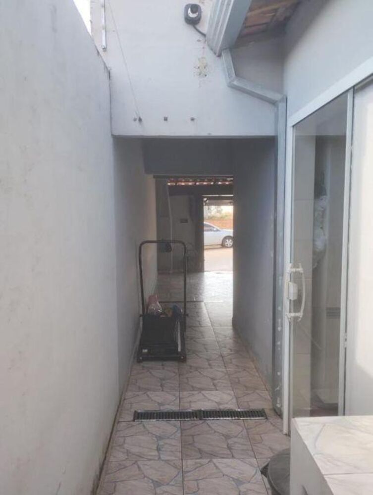 Casa à venda com 2 quartos, 120m² - Foto 4