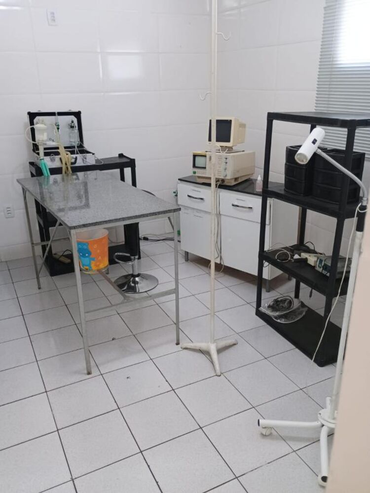 Prédio Inteiro à venda com 3 quartos, 250m² - Foto 1