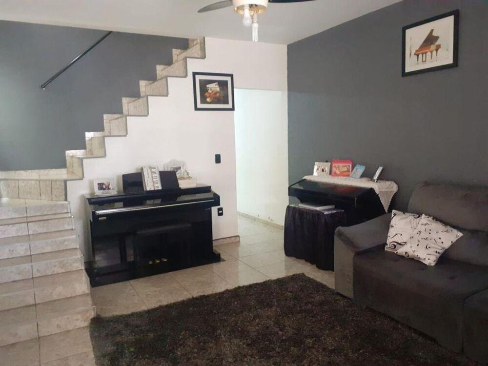 Casa, 4 quartos, 170 m² - Foto 2