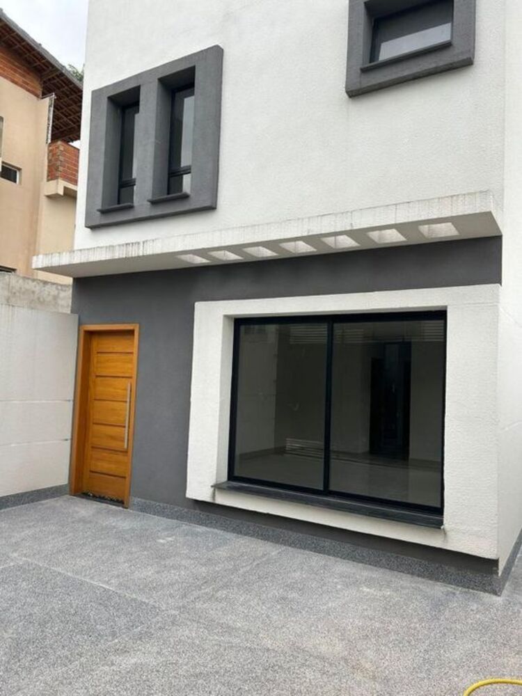 Casa, 2 quartos, 145 m² - Foto 1