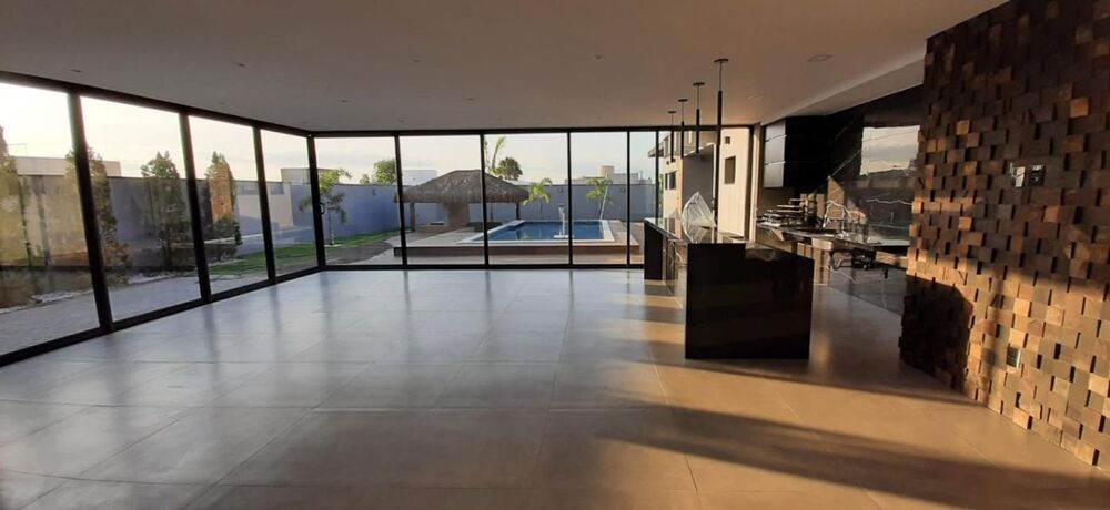 Casa de Condomínio à venda com 5 quartos, 1100m² - Foto 1