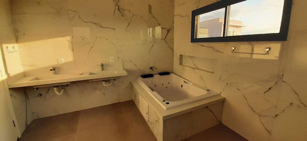 Casa de Condomínio à venda com 5 quartos, 1100m² - Foto 3