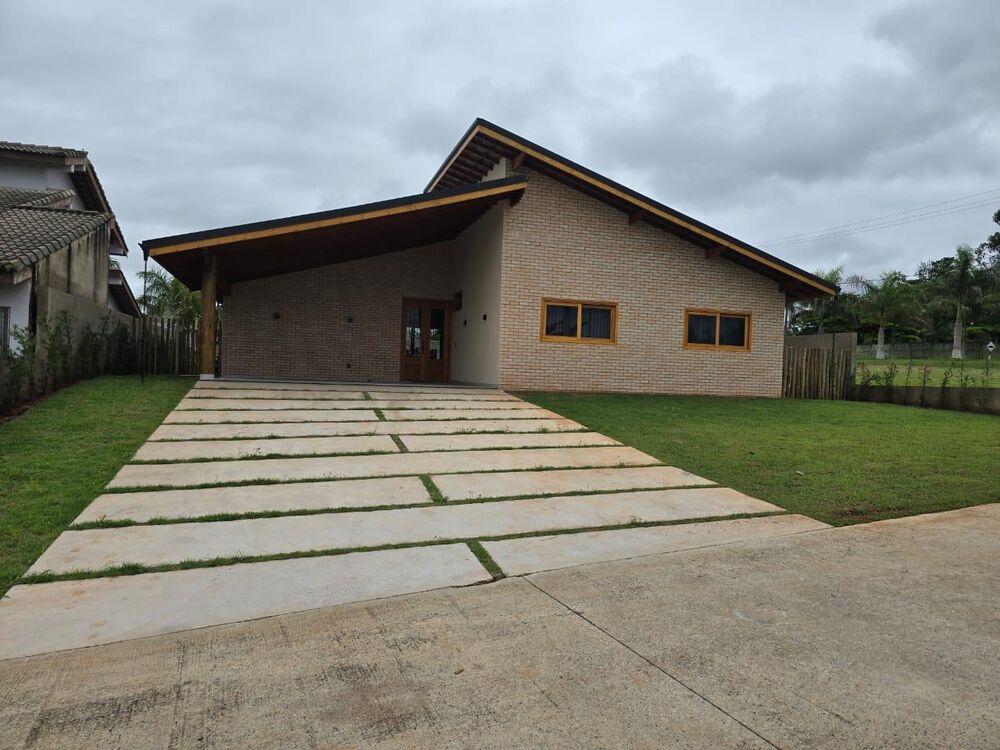 Casa de Condomínio à venda com 3 quartos, 800m² - Foto 1