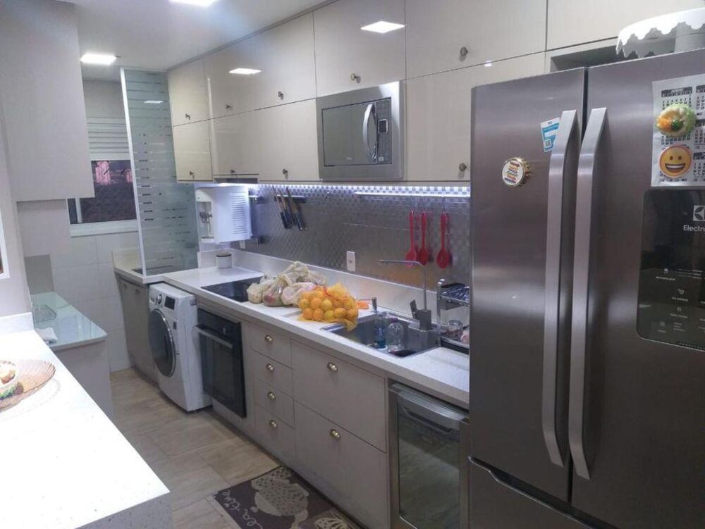 Apartamento à venda com 2 quartos, 75m² - Foto 4