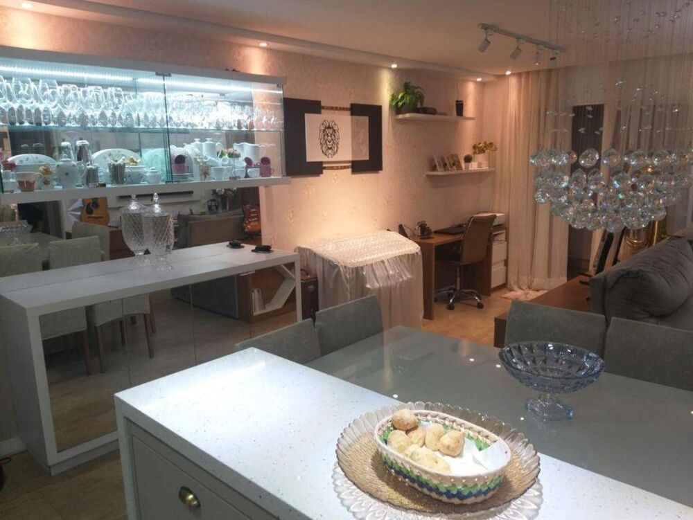 Apartamento à venda com 2 quartos, 75m² - Foto 3