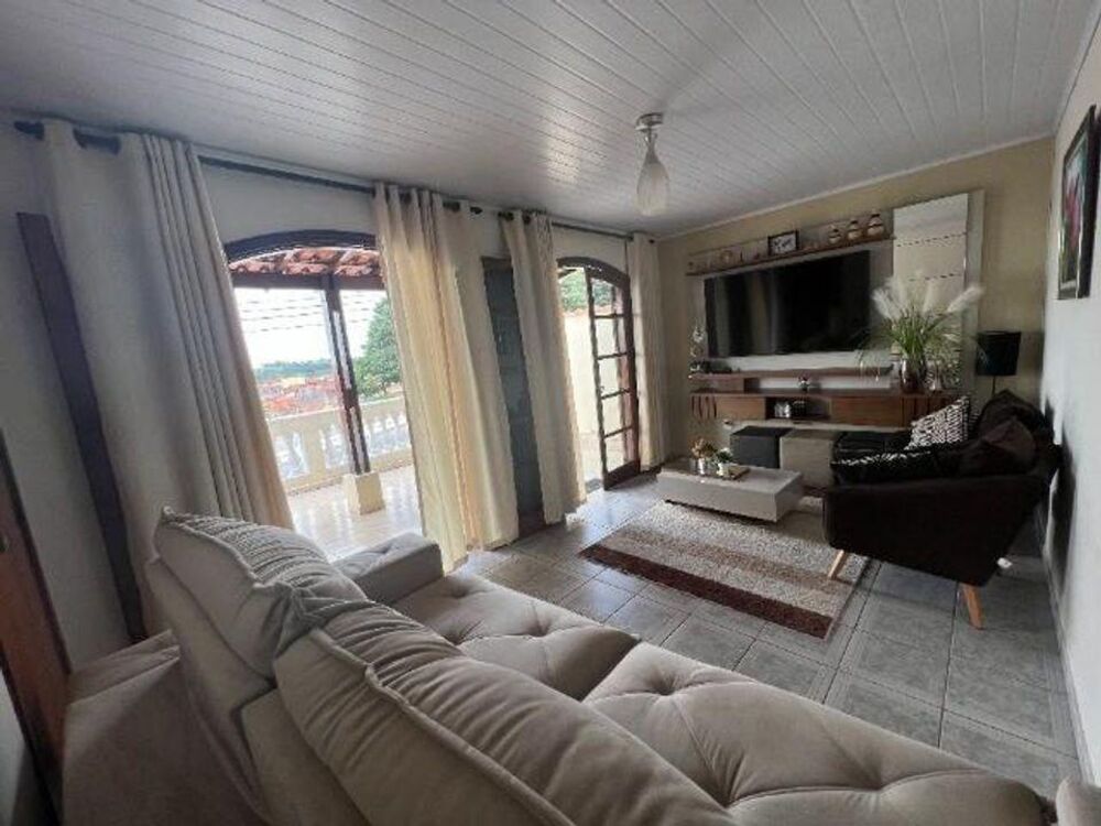 Casa, 3 quartos, 152 m² - Foto 2