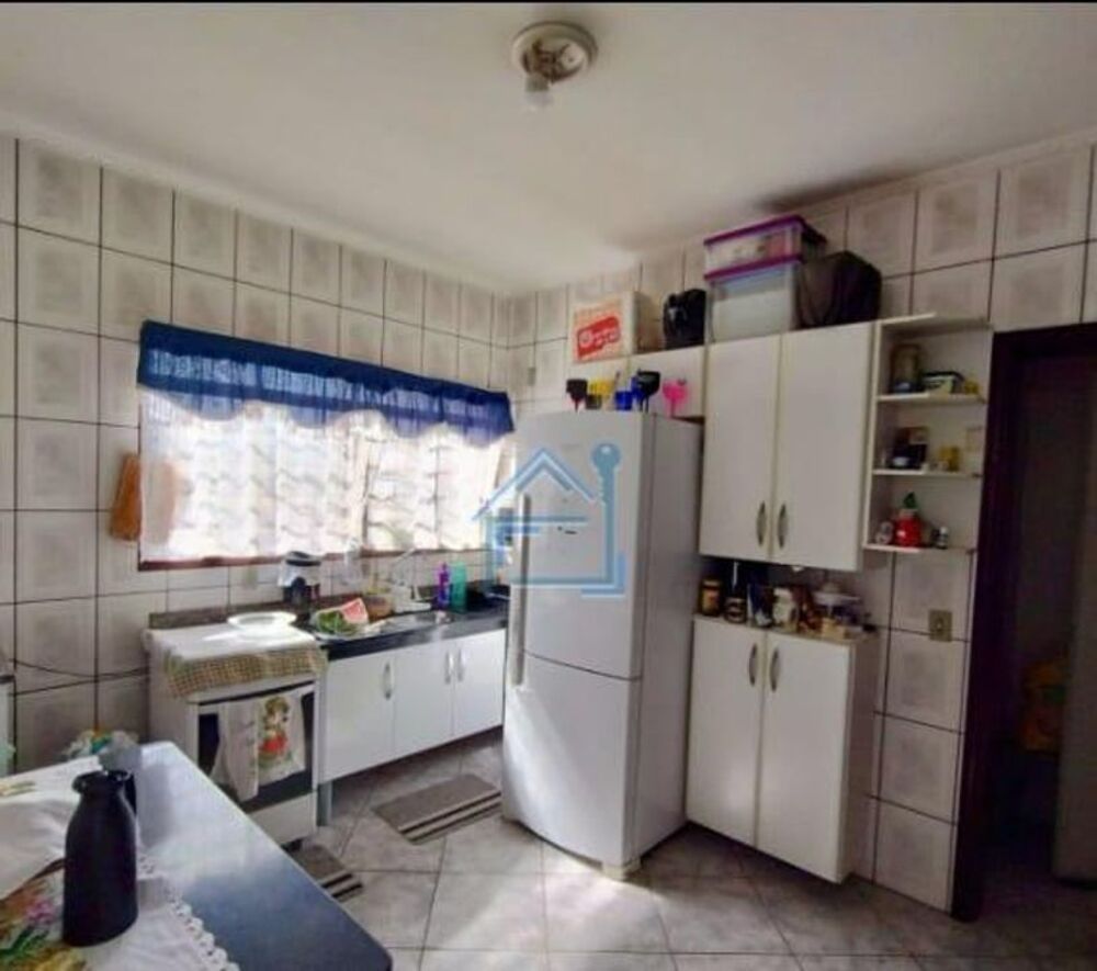 Casa, 3 quartos, 174 m² - Foto 2