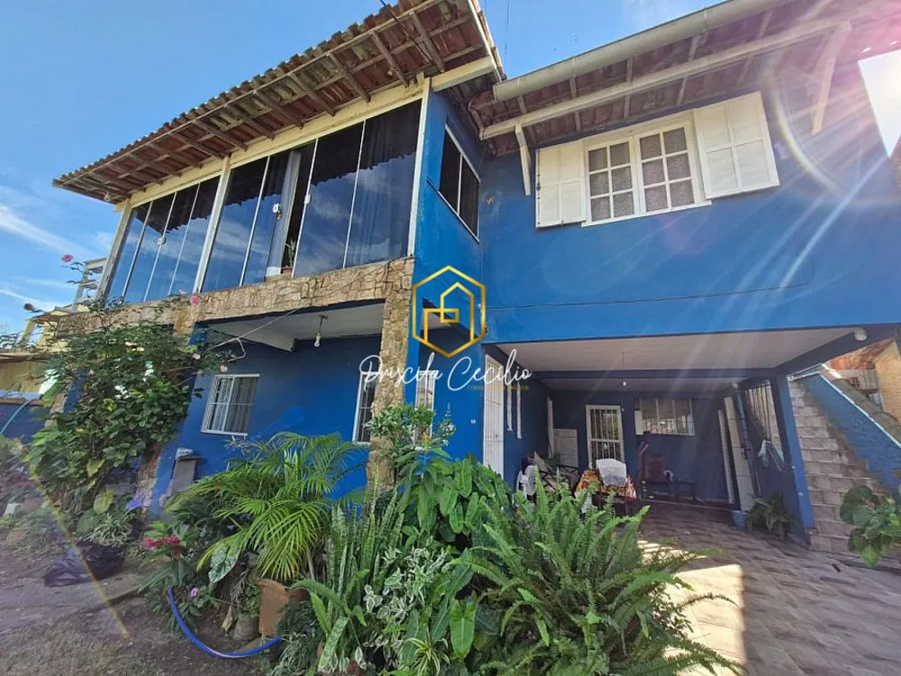 Casa, 6 quartos, 150 m² - Foto 1