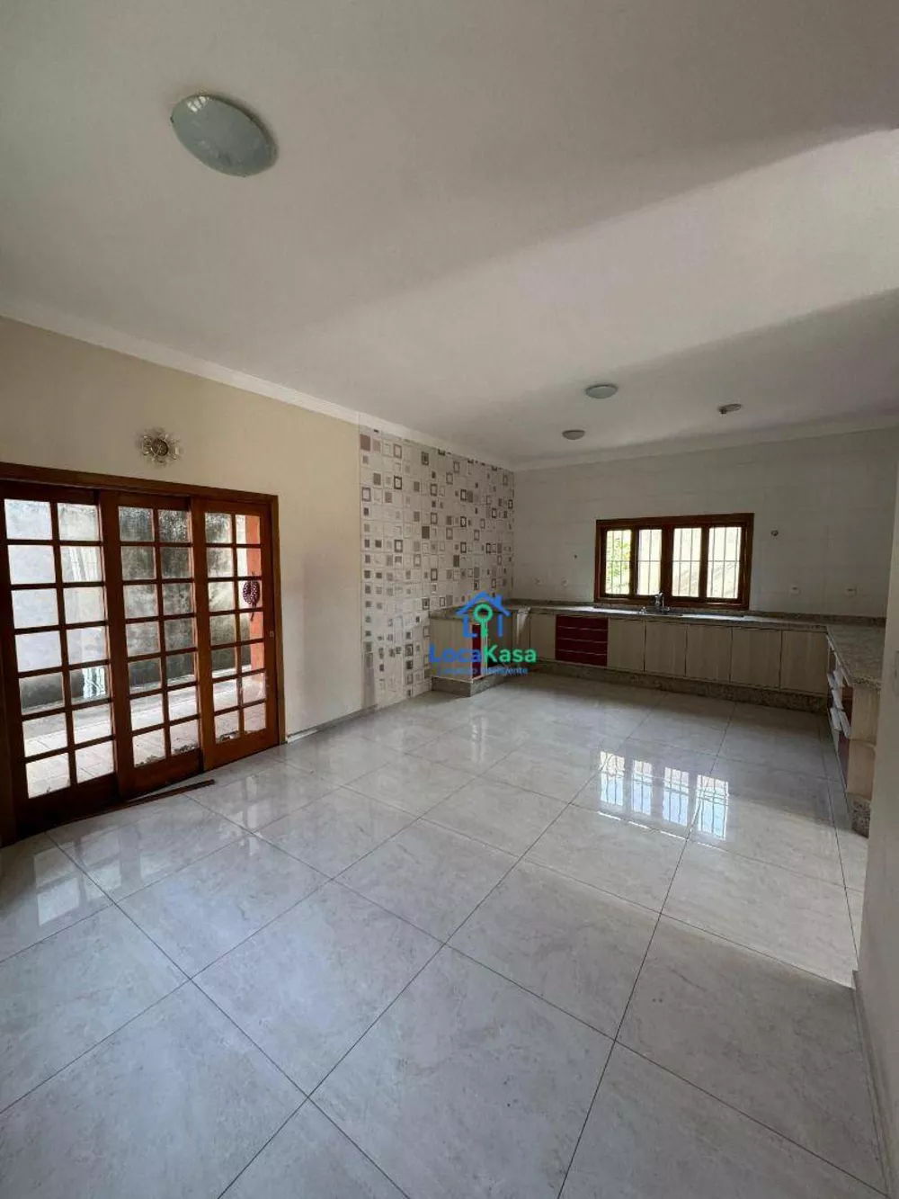 Sobrado, 3 quartos, 259 m² - Foto 3