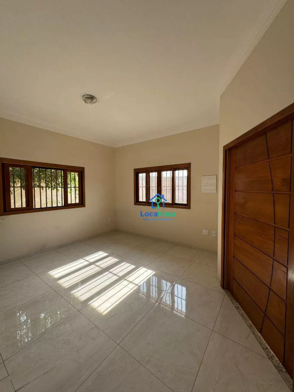 Sobrado, 3 quartos, 259 m² - Foto 2