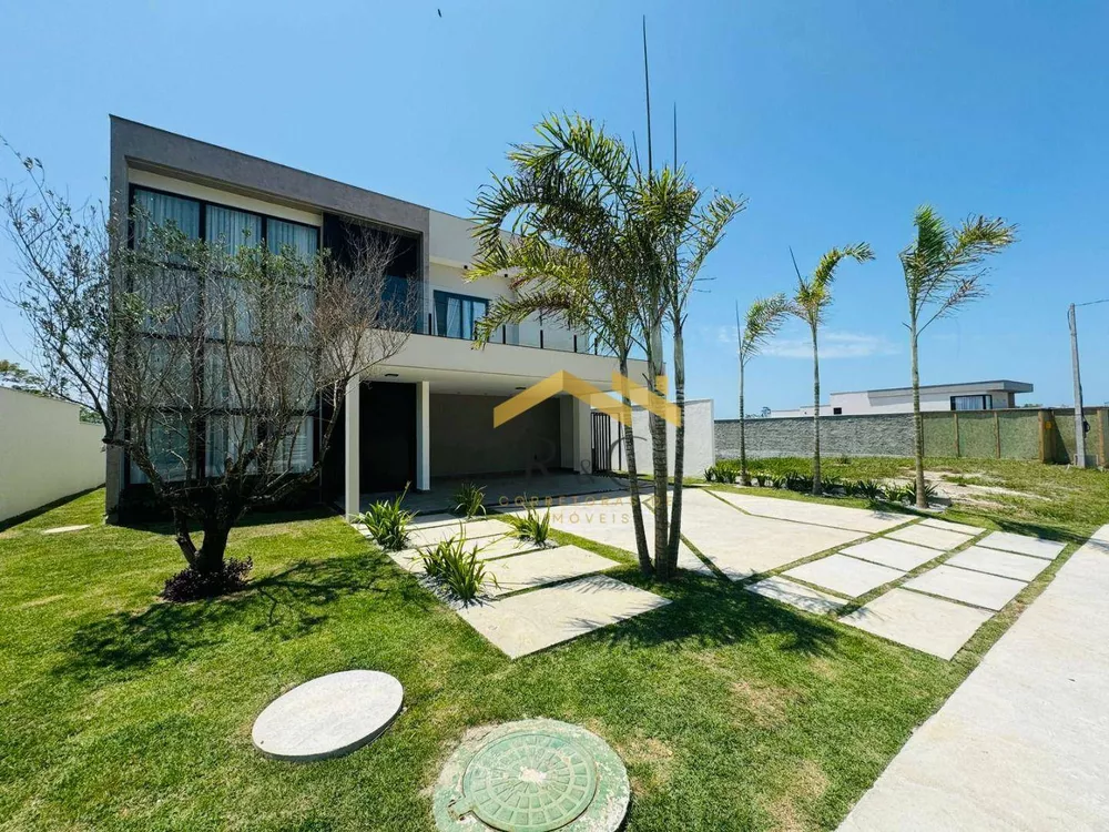 Casa, 4 quartos, 238 m² - Foto 1