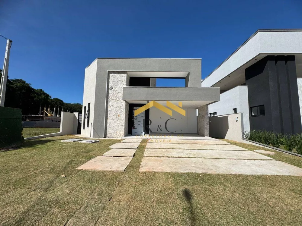 Casa, 3 quartos, 229 m² - Foto 1