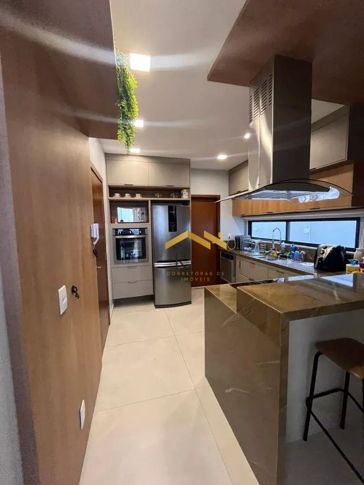 Casa, 4 quartos, 252 m² - Foto 9