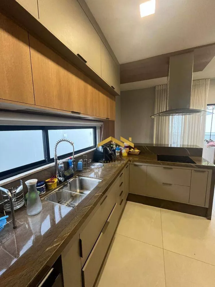 Casa, 4 quartos, 252 m² - Foto 10