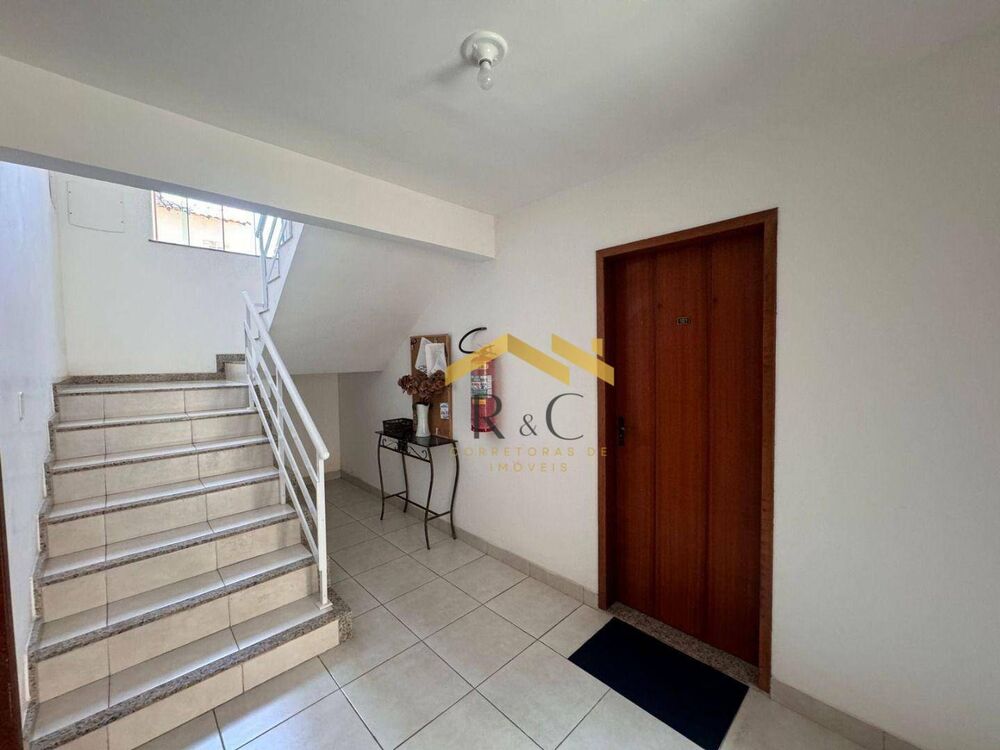 Cobertura à venda com 2 quartos, 65m² - Foto 8