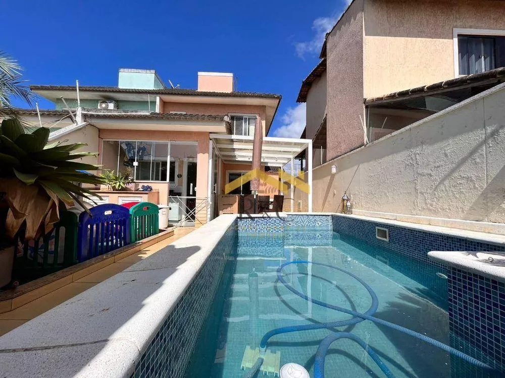 Casa, 3 quartos, 196 m² - Foto 2