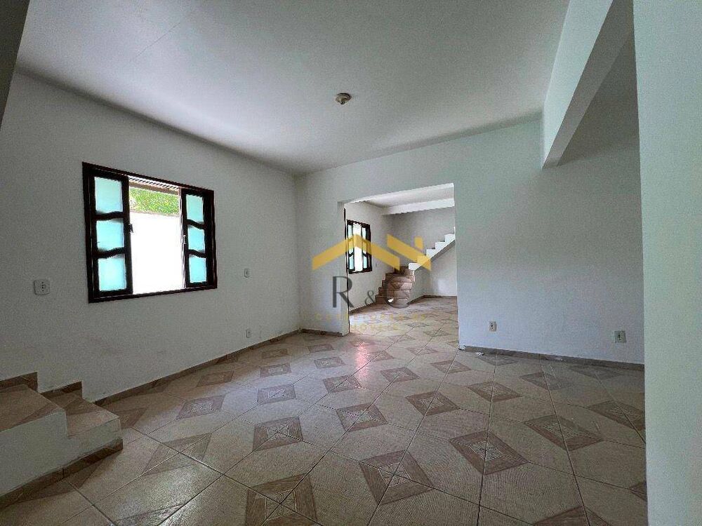 Casa à venda com 2 quartos, 90m² - Foto 6