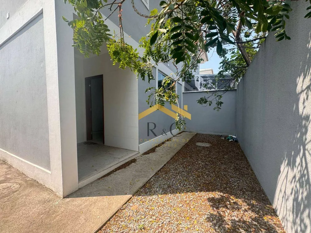 Casa, 3 quartos, 108 m² - Foto 1